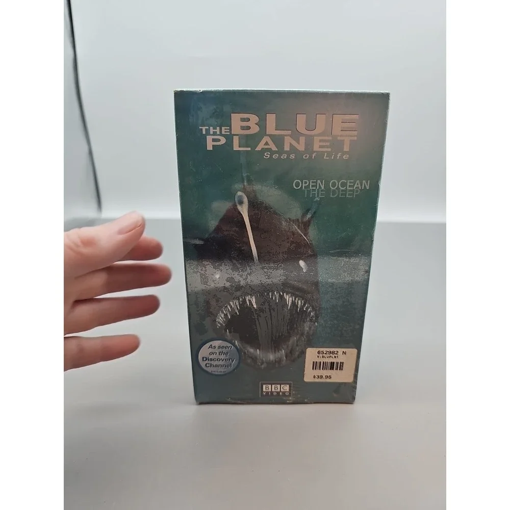 Blue Planet, The: Seas of Life Lot Of 2 Open Ocean & Frozen Seas‎ New